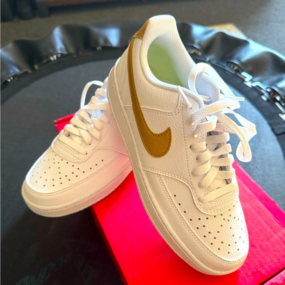 Nike Court Vision Sneakers women